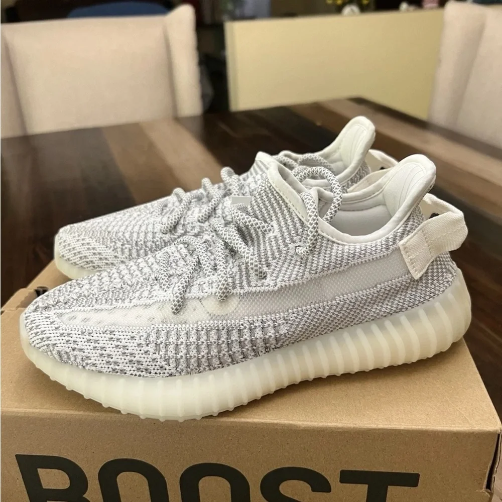 Yeezy Boost 350 V2 Kids Sneakers - Gray and Cream - Picture 2 of 4